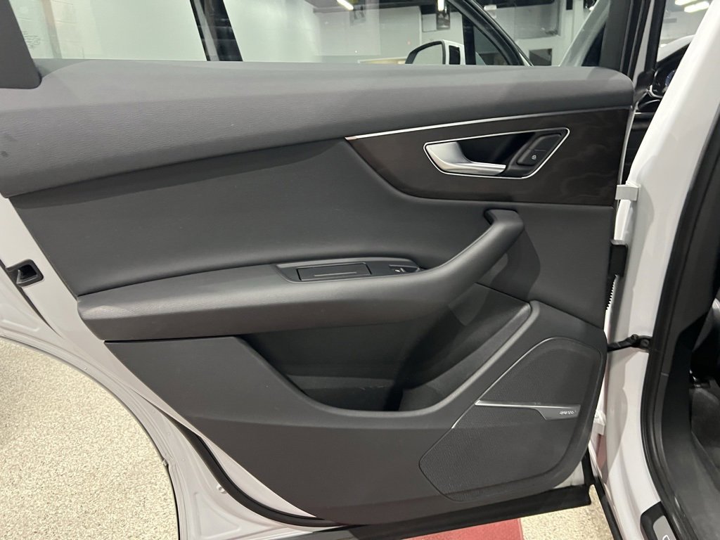 Used 2020 Audi Q7 3.0T Premium Plus w/ Premium Plus Package image 20