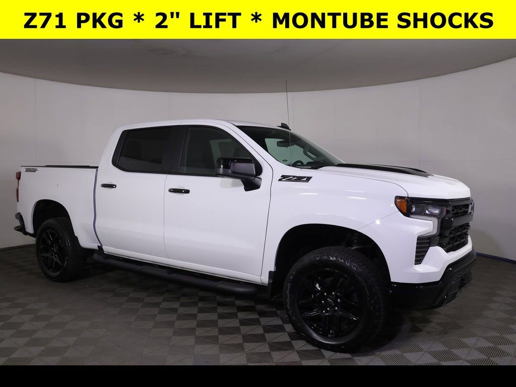 Used 2025 Chevrolet Silverado 1500 LT Trail Boss w/ Dark Appearance Package image 10