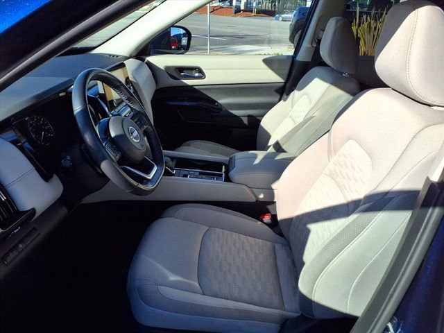 Certified 2022 Nissan Pathfinder SV image 16