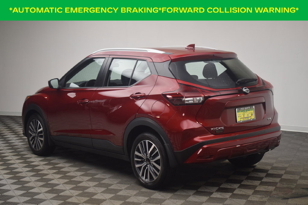 Used 2023 Nissan Kicks SV FWD image 4