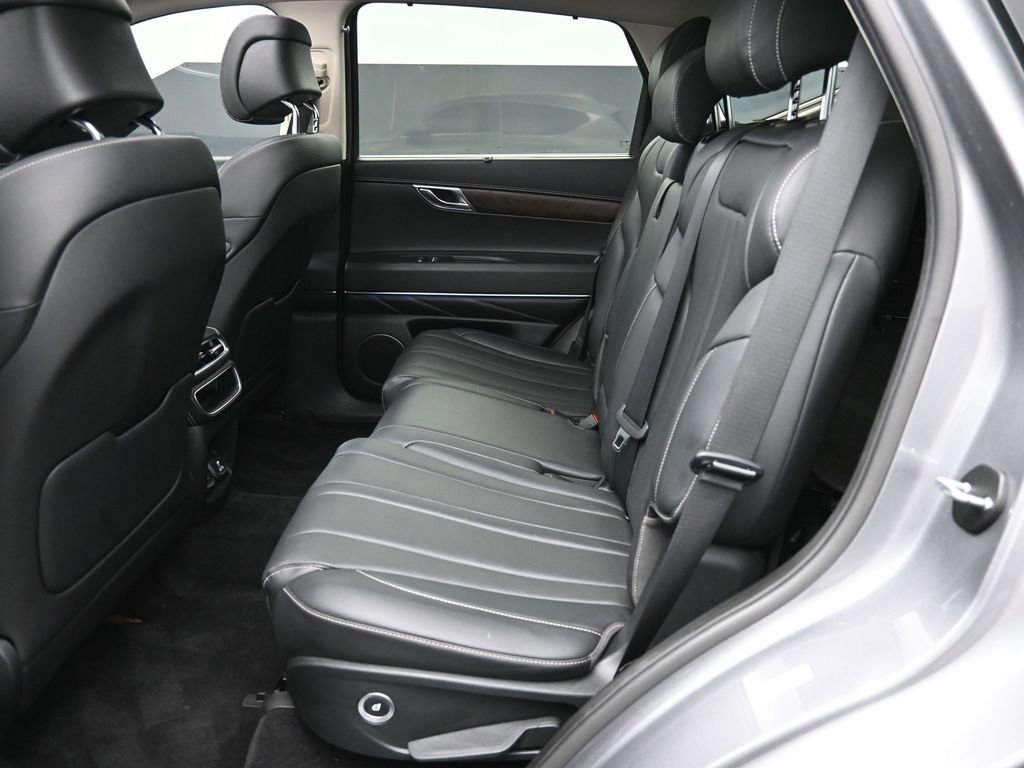 Used 2021 Genesis GV80 3.5T AWD/4WD image 2