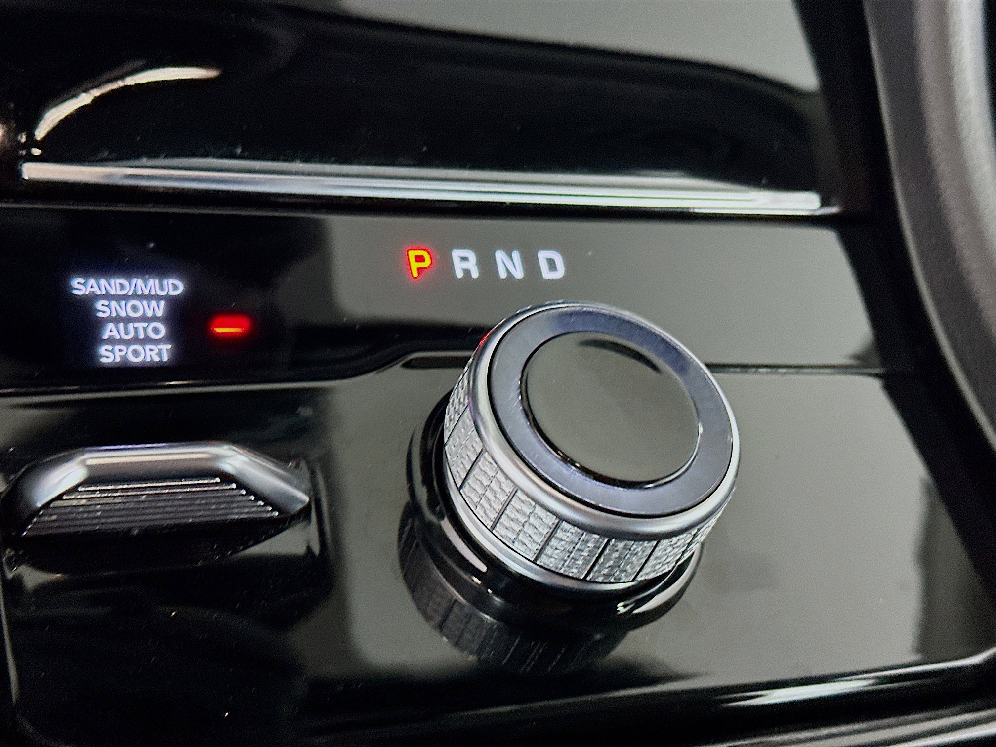 Used 2023 Jeep Grand Cherokee L Limited w/ Trailer Tow Group (B) image 25