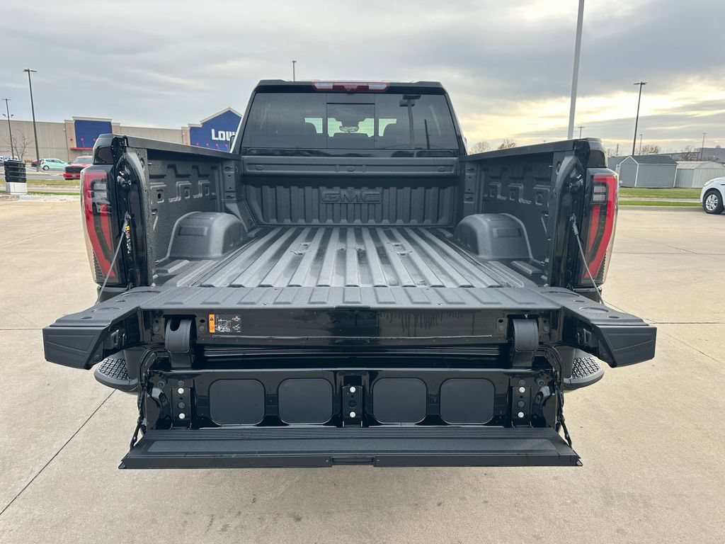 New 2026 GMC Sierra 2500 AT4 w/ AT4 Premium Plus Package AWD/4WD image 10