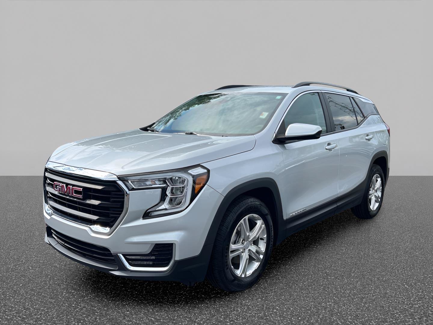 Certified 2022 GMC Terrain SLE w/ Driver Convenience Package FWD image 1