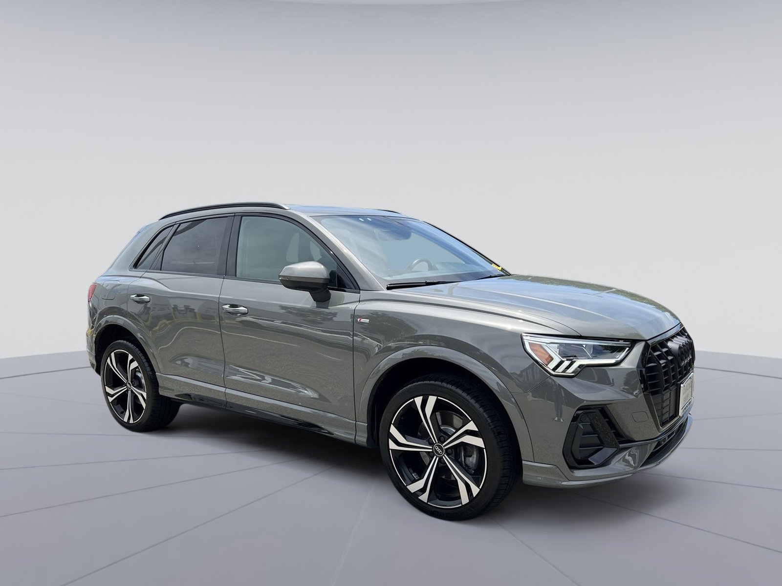 Used 2024 Audi Q3 2.0T Premium Plus AWD/4WD image 11