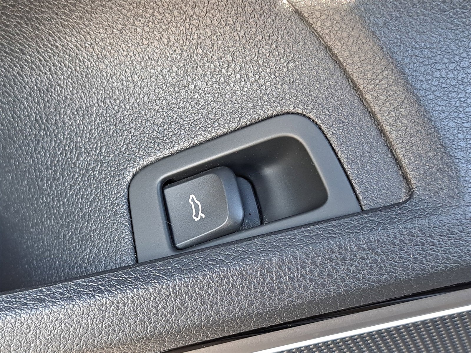 Used 2020 Audi A3 2.0T Premium Plus w/ Premium Plus Package image 30