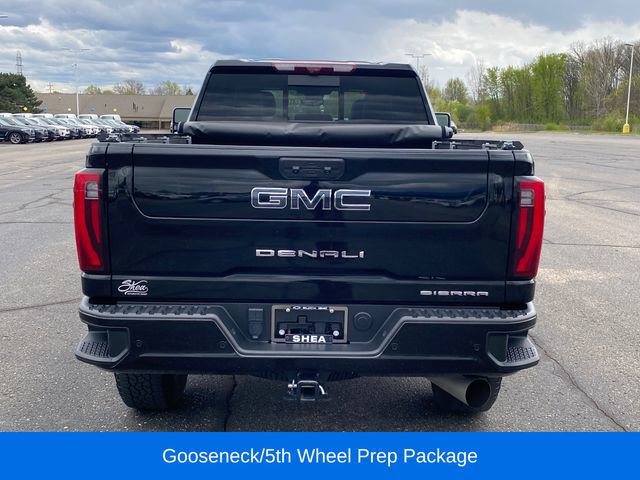 Certified 2024 GMC Sierra 3500 Denali Ultimate AWD/4WD image 4
