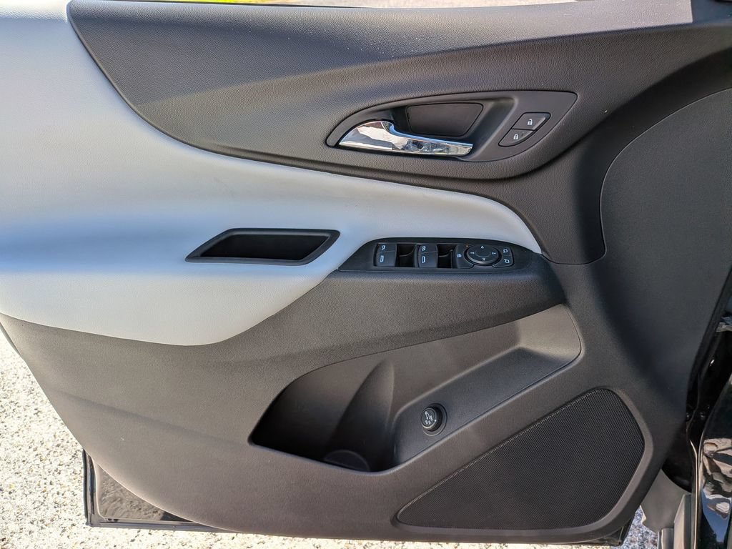 Used 2022 Chevrolet Equinox LT FWD image 29