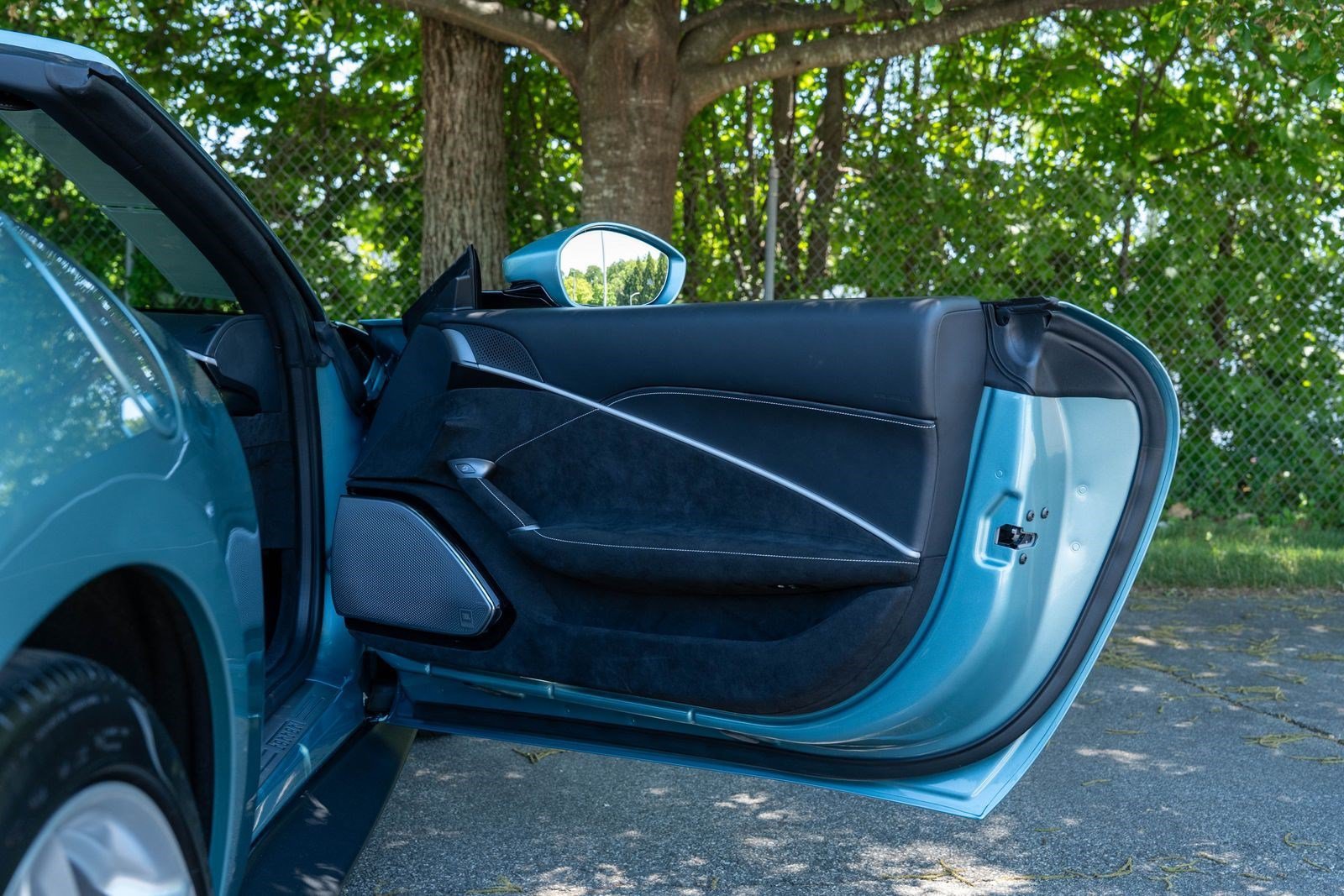 Used 2024 Ferrari Roma Spider RWD image 50