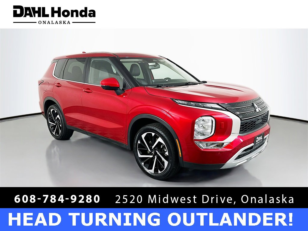 Used 2024 Mitsubishi Outlander SE