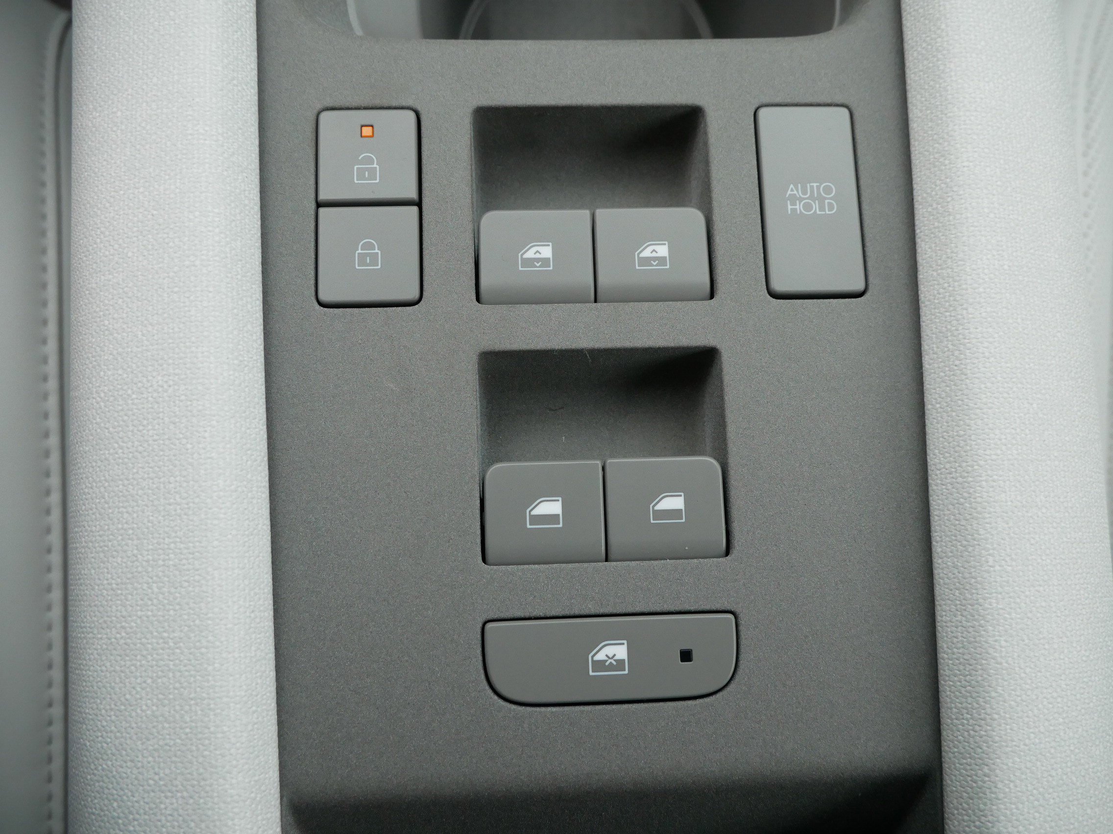 Used 2025 Hyundai Ioniq 6 SEL image 27