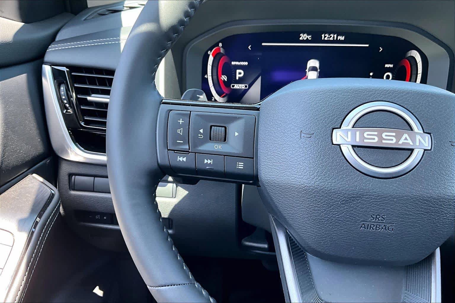 Certified 2025 Nissan Rogue SL AWD/4WD image 19