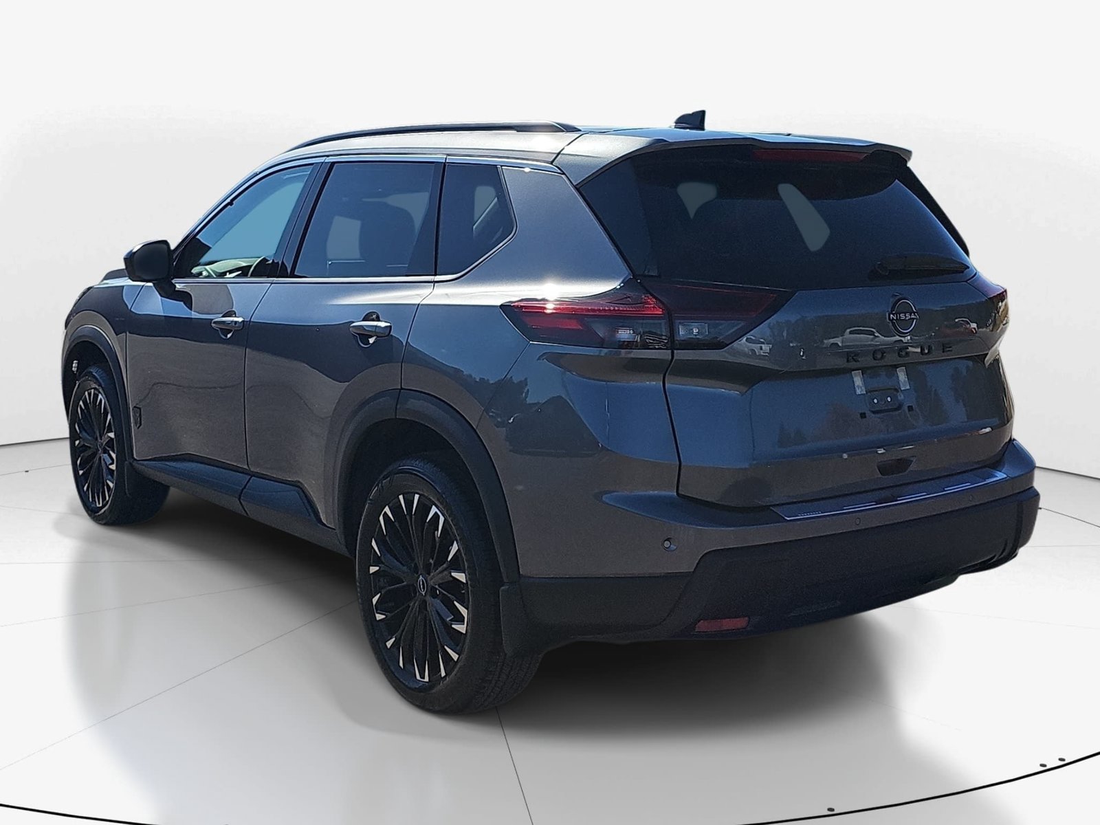 New 2027 Nissan Rogue Dark Armor FWD image 8