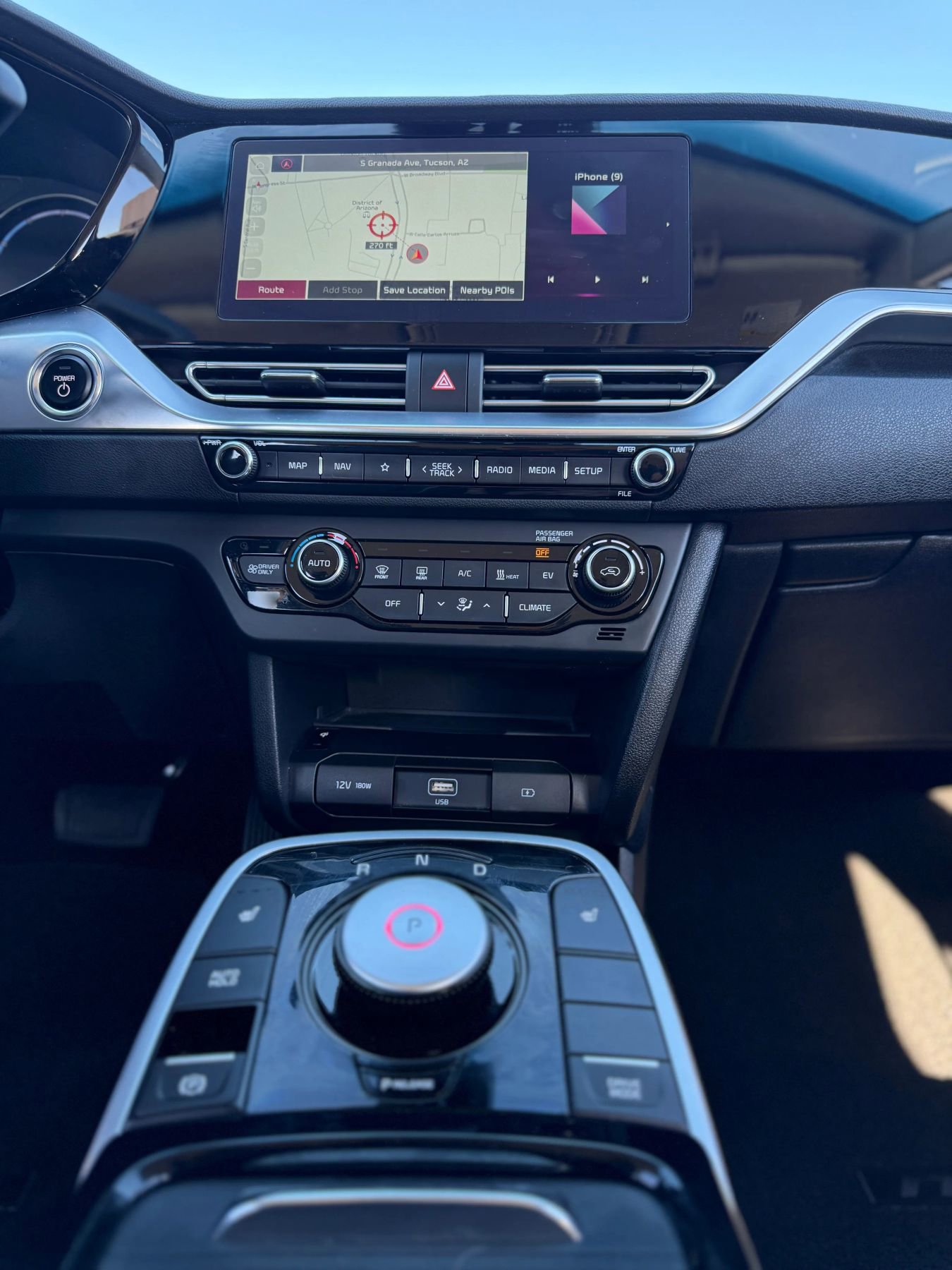 Used 2022 Kia Niro EX image 28