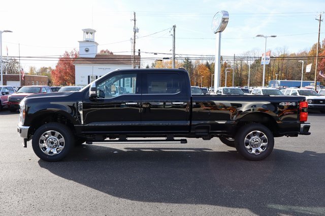 New 2026 Ford F250 Lariat w/ Chrome Package image 14