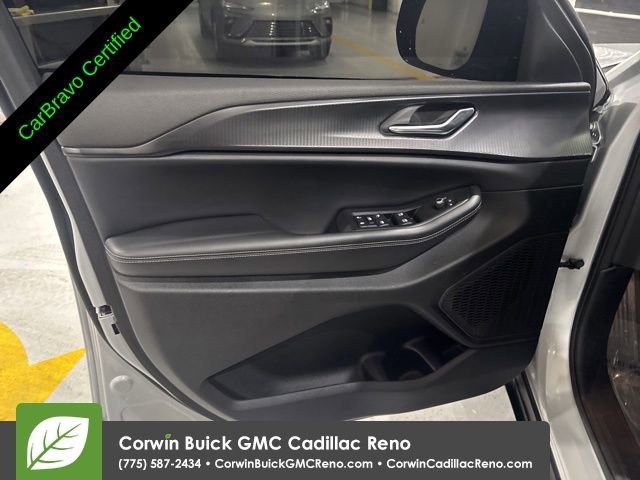 Used 2024 Jeep Grand Cherokee Altitude AWD/4WD image 15
