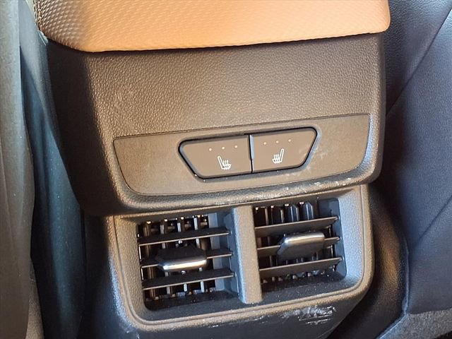 Used 2025 Chevrolet Equinox ACTIV w/ Safety and Technology Package image 22