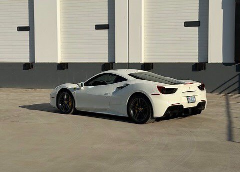 Used 2019 Ferrari 488 GTB RWD image 13