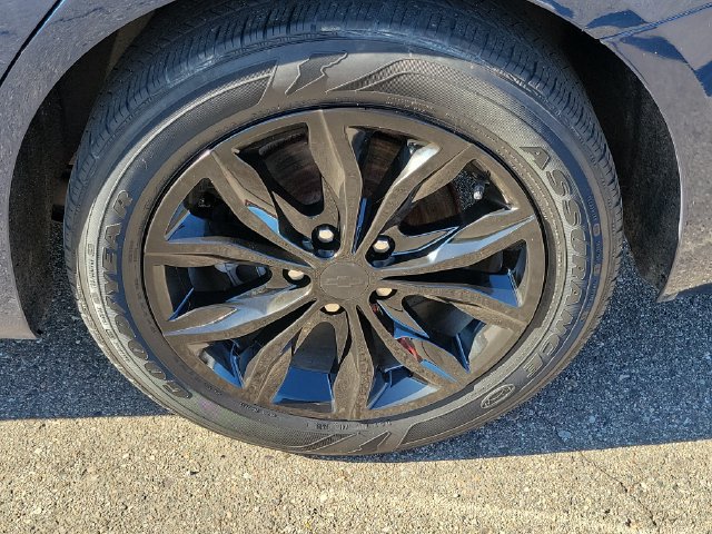Used 2020 Chevrolet Malibu LT FWD image 5