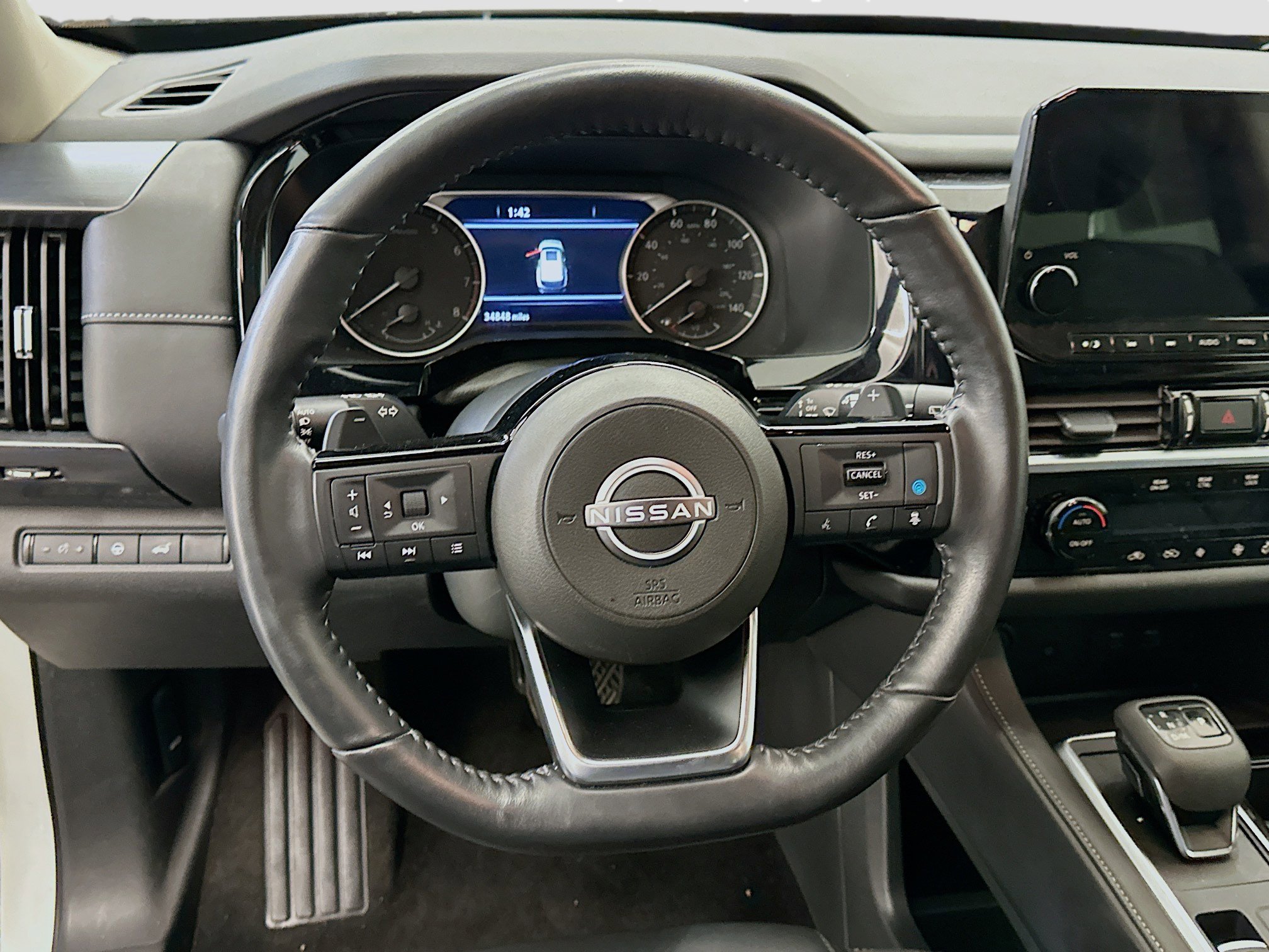 Used 2024 Nissan Pathfinder SL image 18