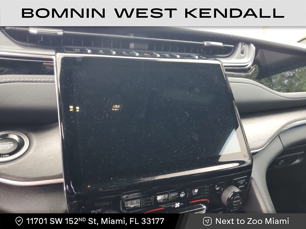 Used 2023 Jeep Grand Cherokee Overland image 21