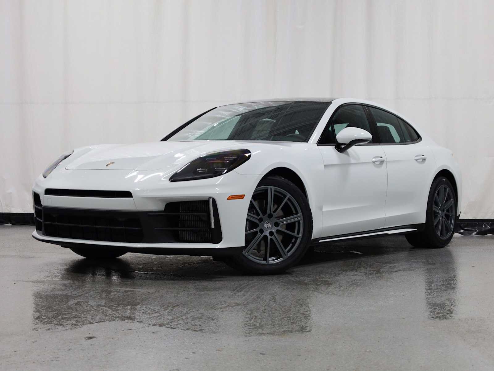 New 2026 Porsche Panamera RWD image 1