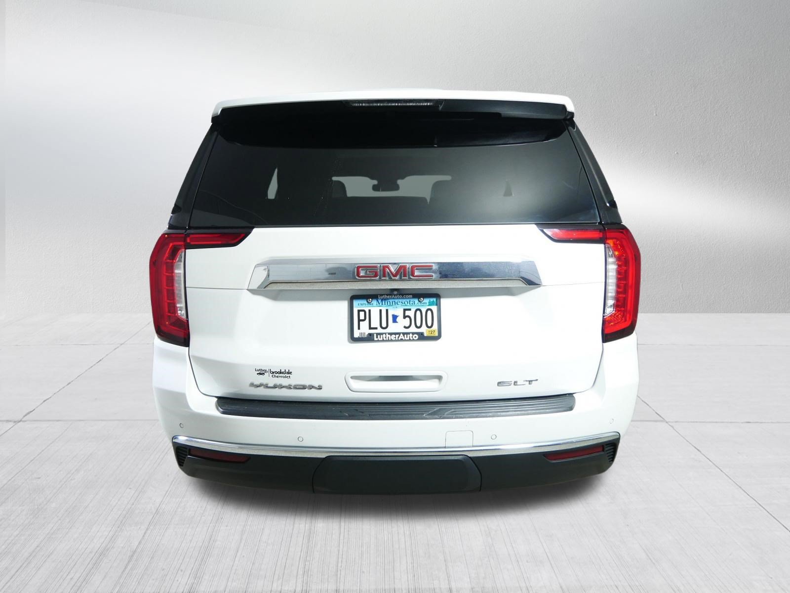 Used 2023 GMC Yukon SLT w/ SLT Premium Package AWD/4WD image 6