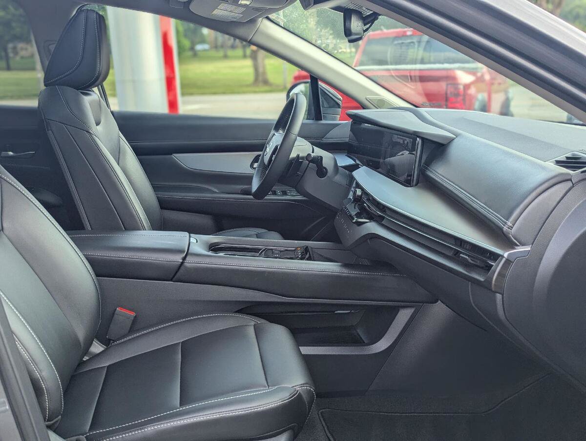 Used 2025 Nissan Murano SL w/ Cargo Package AWD/4WD image 19