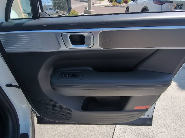 Used 2025 Hyundai Santa Fe SEL AWD/4WD image 31