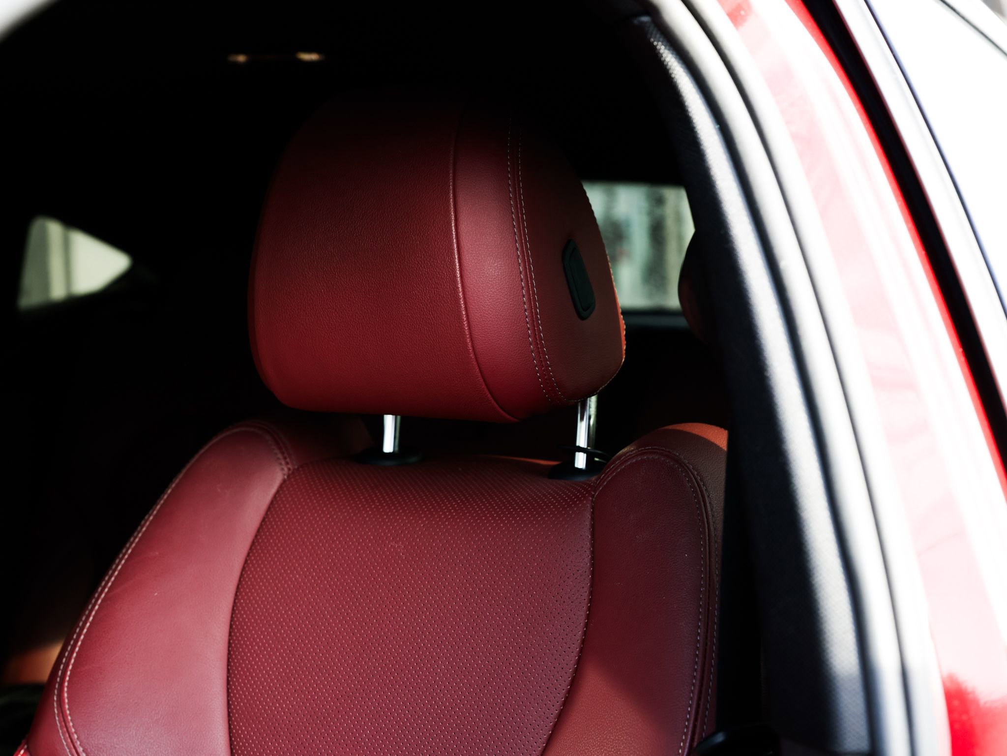 Used 2022 BMW X6 xDrive40i w/ Executive Package image 11