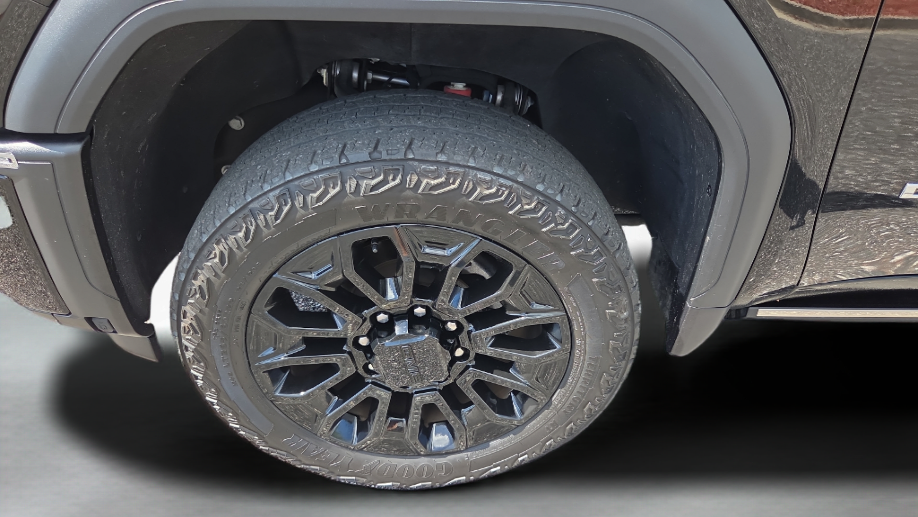Certified 2024 GMC Sierra 2500 Denali w/ Denali Reserve Package AWD/4WD image 31