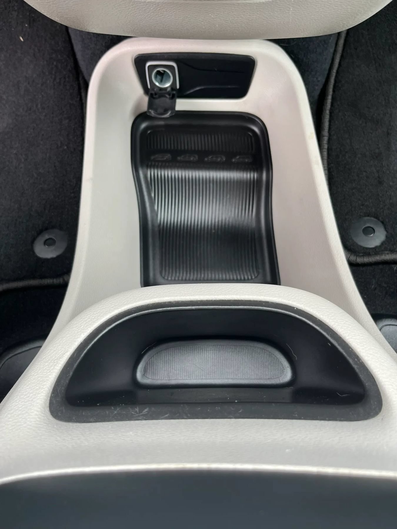 Used 2023 Chrysler Pacifica Touring-L FWD image 32