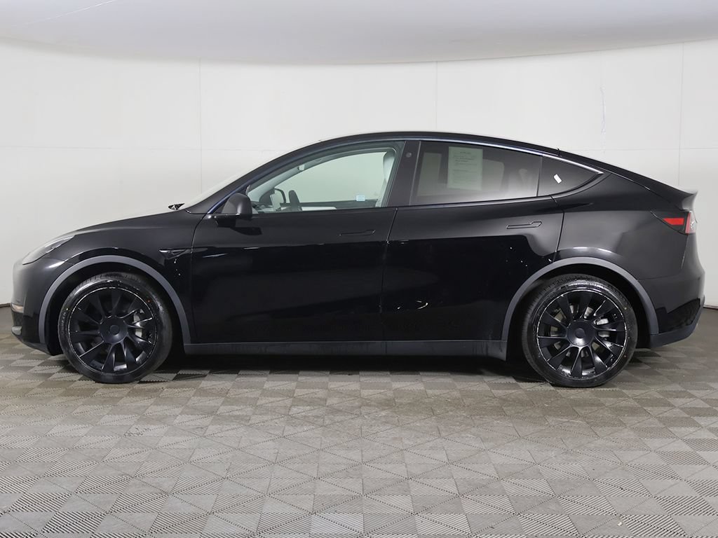 Used 2023 Tesla Model Y Long Range AWD/4WD image 18