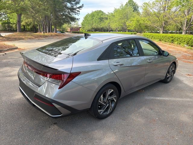 Used 2025 Hyundai Elantra Sport w/ Cargo Package image 5