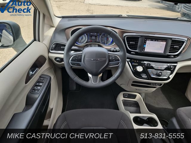 Used 2023 Chrysler Voyager LX FWD image 11