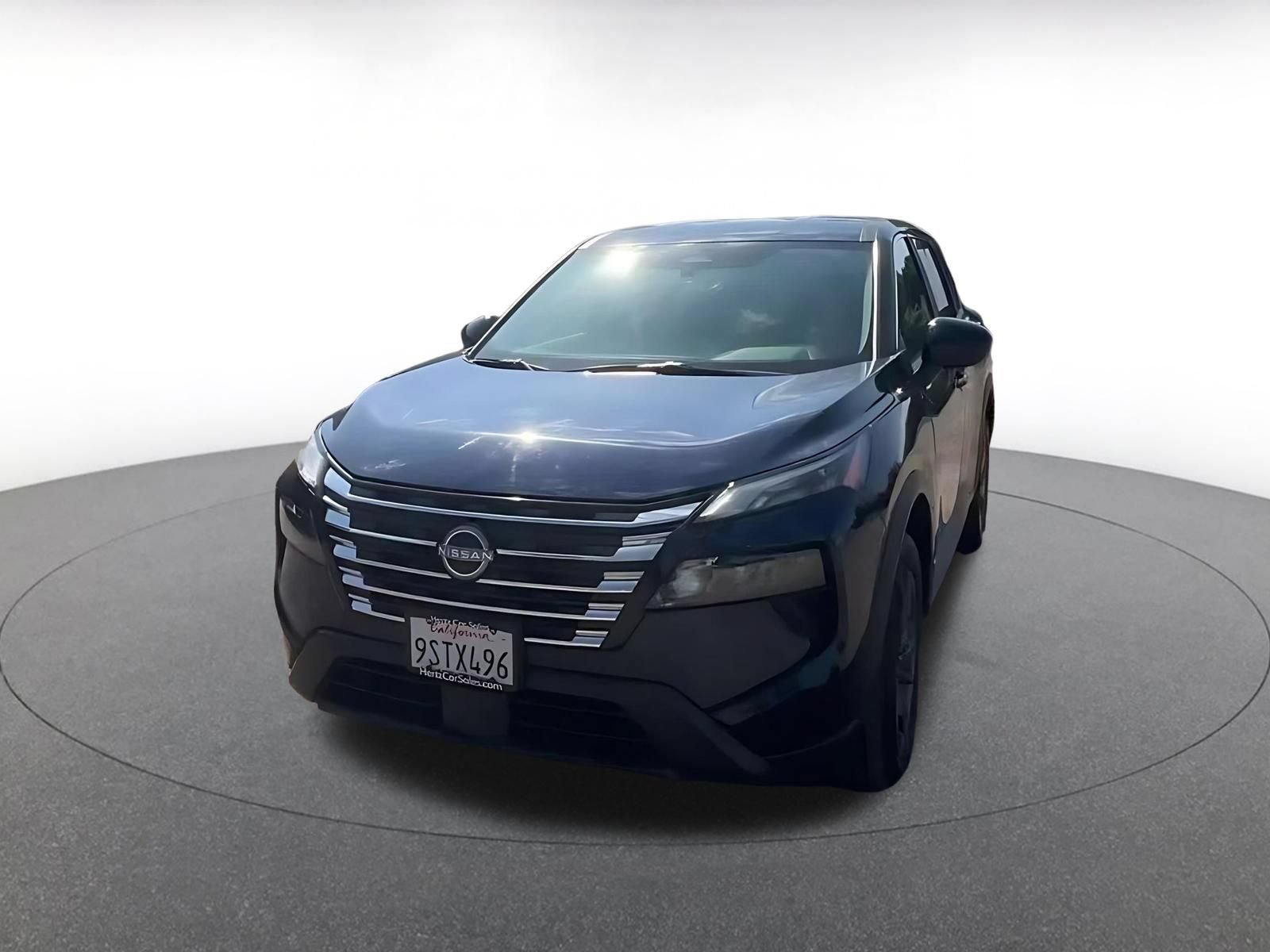 Used 2025 Nissan Rogue SV FWD image 7