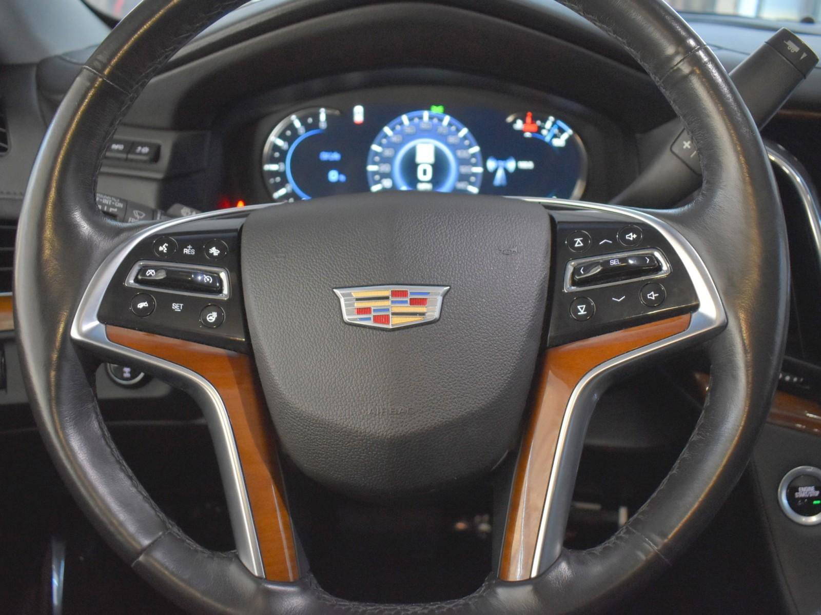 Used 2017 Cadillac Escalade Luxury image 19