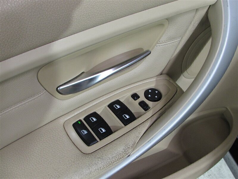 Used 2012 BMW 328i Sedan image 28