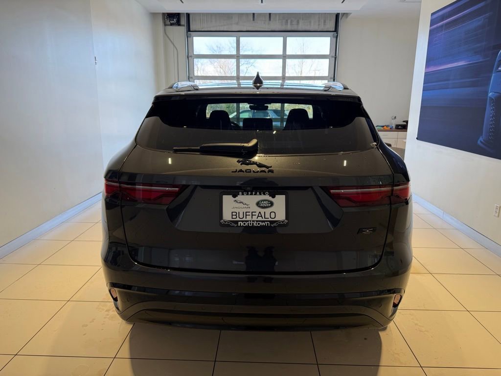 New 2026 Jaguar F-PACE R-Dynamic S image 3
