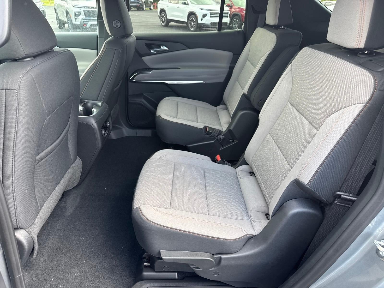 New 2026 Chevrolet Traverse LT w/ Driver Confidence Package AWD/4WD image 5