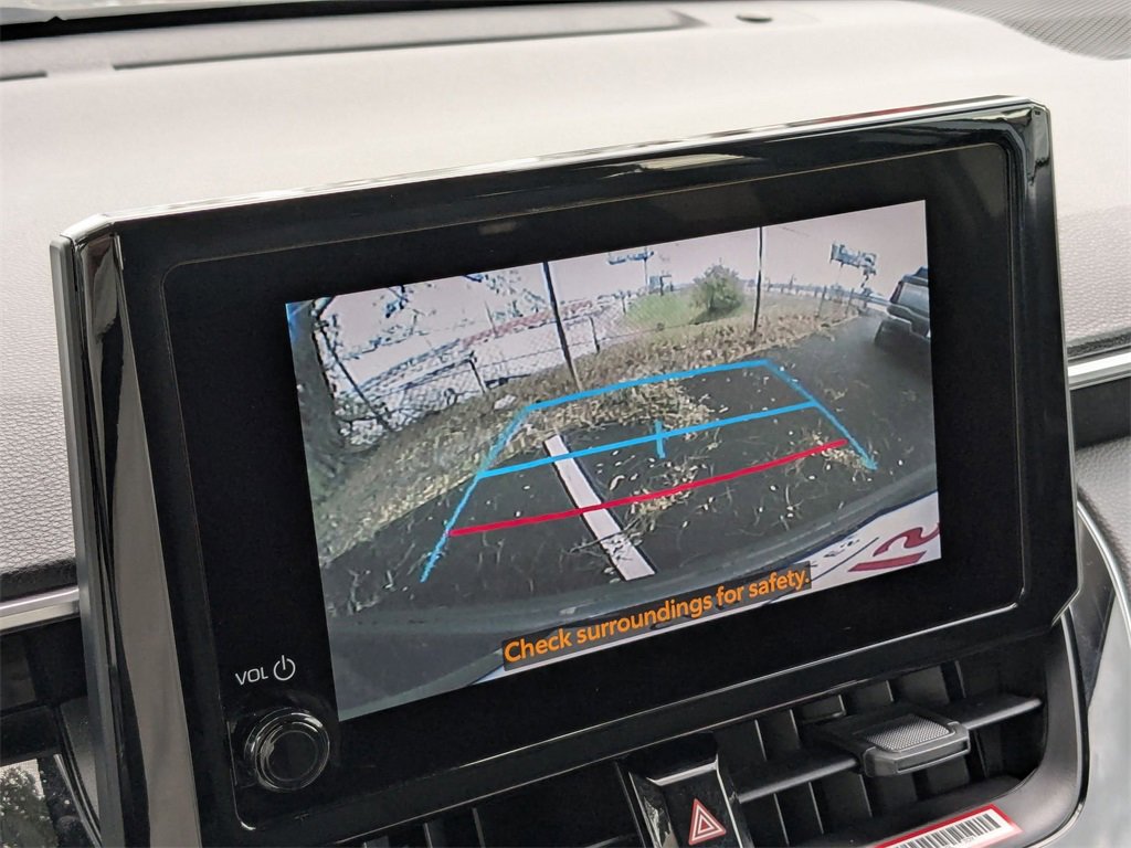 Used 2024 Toyota Corolla Cross LE image 23