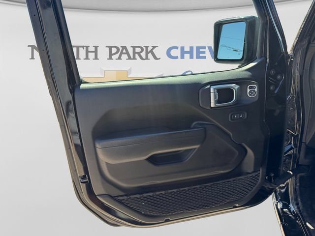 Used 2022 Jeep Wrangler Unlimited Sport AWD/4WD image 10