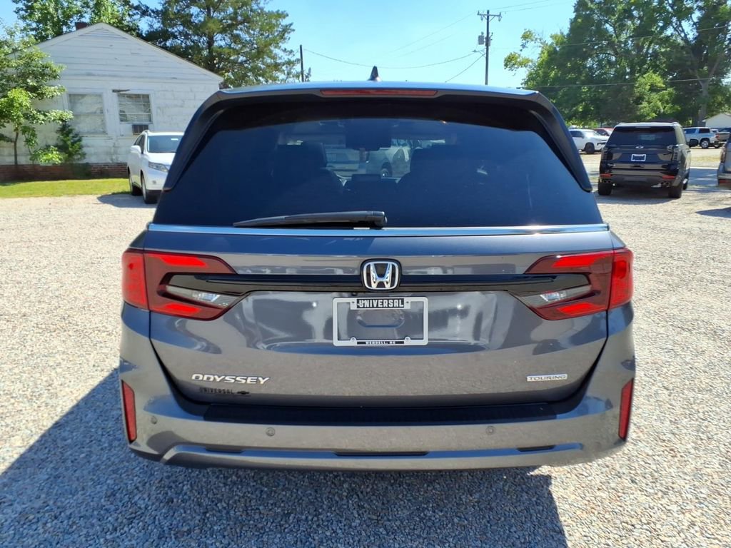 Used 2025 Honda Odyssey Touring image 6