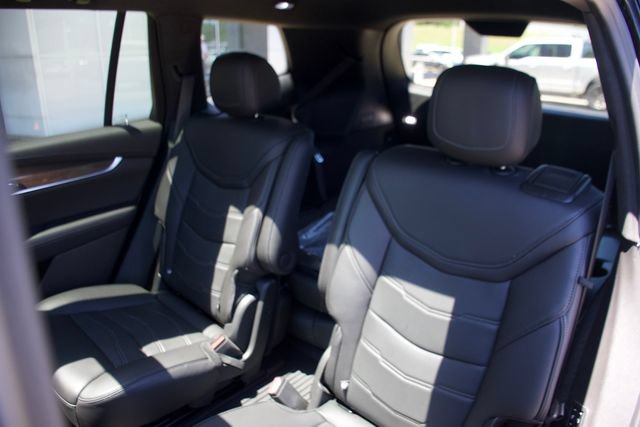 Used 2024 Cadillac XT6 Premium Luxury w/ Platinum Package AWD/4WD image 16