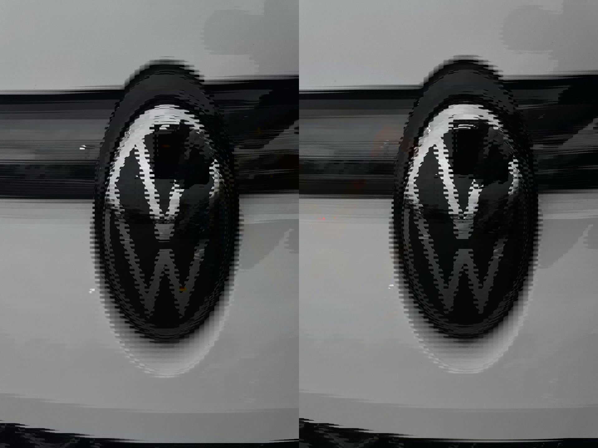 New 2026 Volkswagen Tiguan SE R-Line image 32