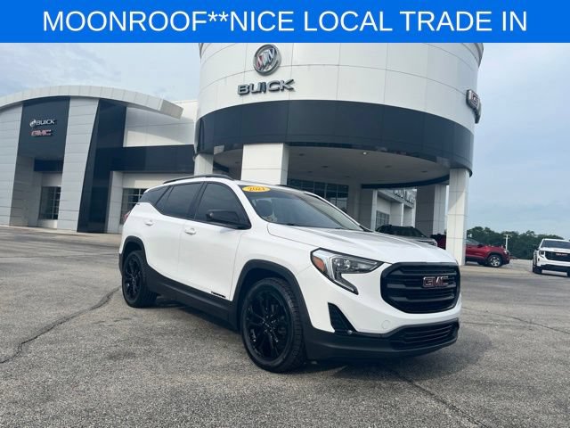 Used 2021 GMC Terrain SLE w/ Driver Convenience Package FWD image 2