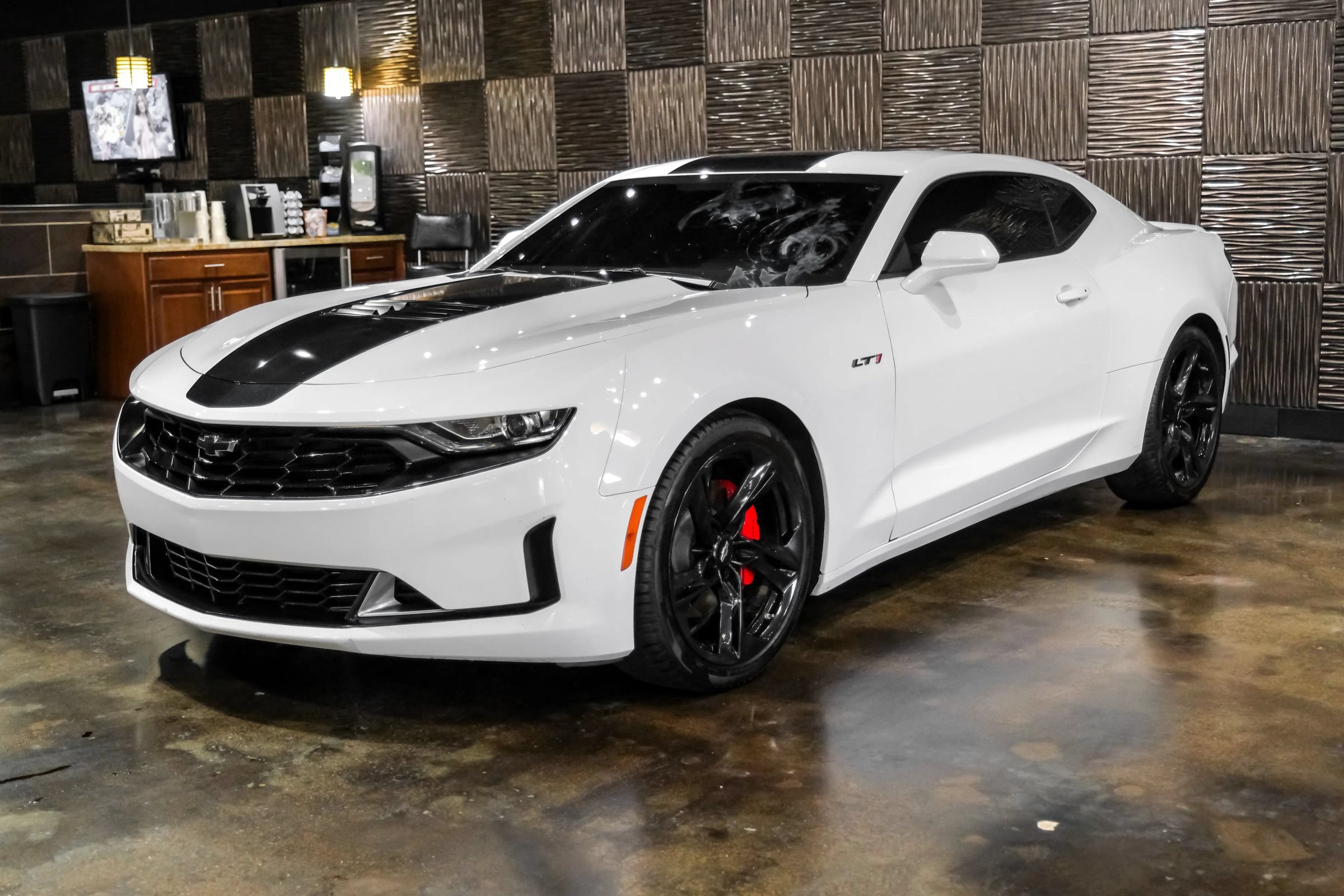 Used 2022 Chevrolet Camaro LT w/ RS Package RWD image 7
