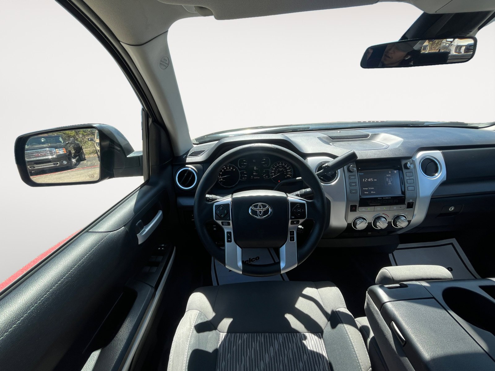 Used 2018 Toyota Tundra SR5 image 12