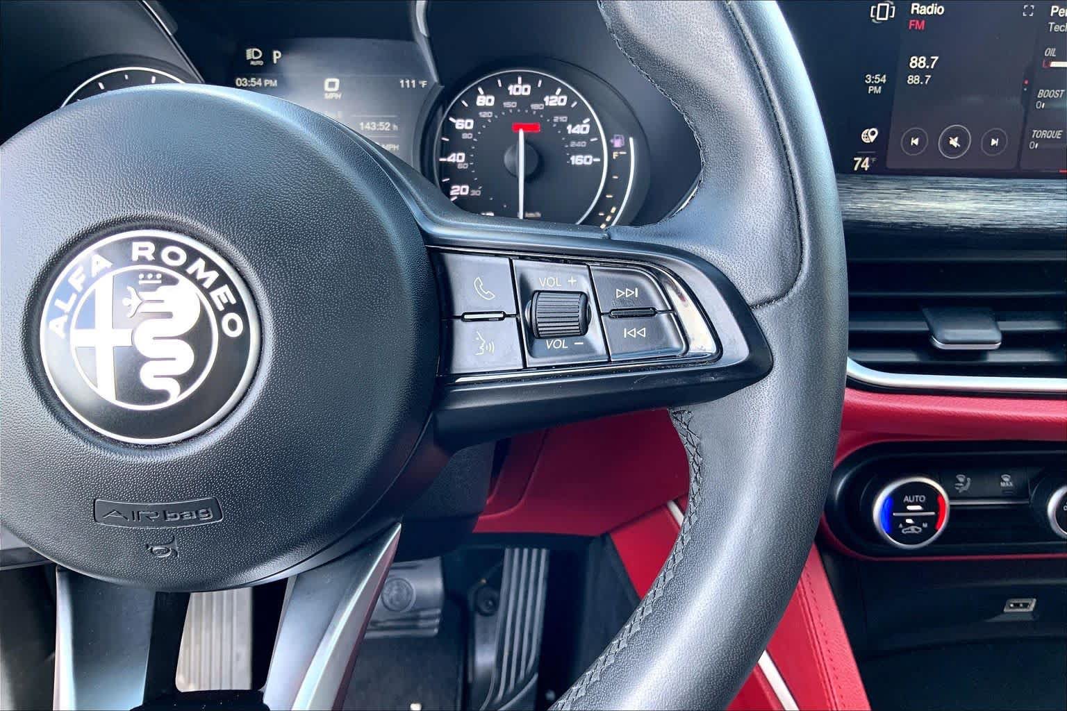 Used 2020 Alfa Romeo Stelvio RWD image 25