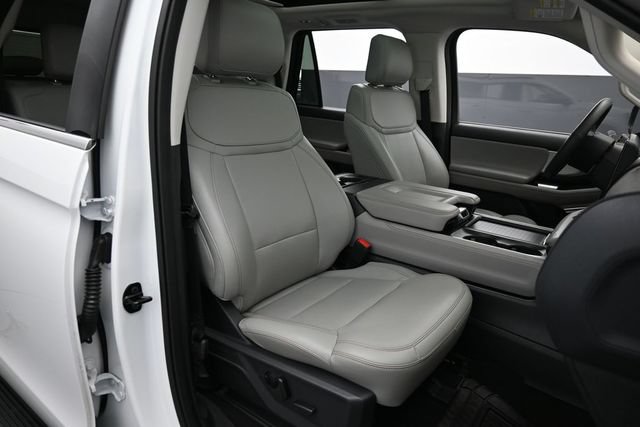 Certified 2025 Ford Expedition Max Active AWD/4WD image 32